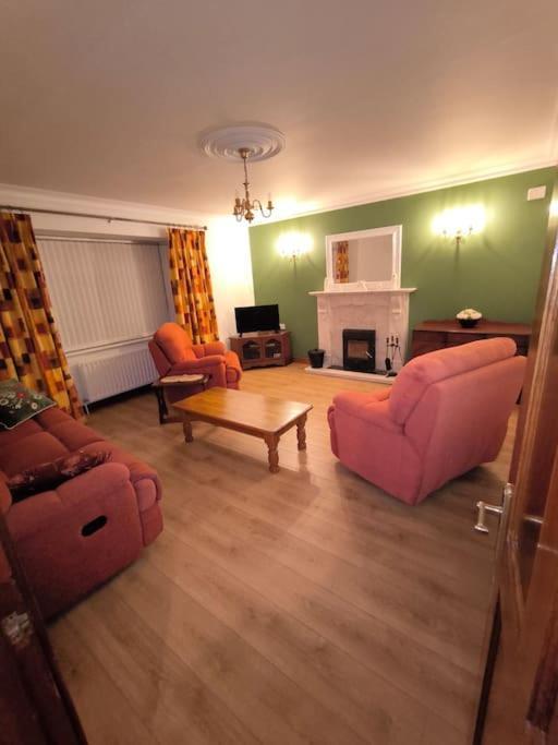 Cosy 3 Bed Retreat In Holiday home Omagh